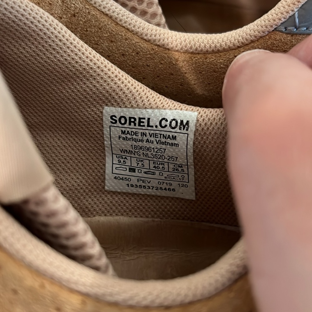Sorel Women’s Kinetic Lite Strap Trainers / Size 9.5 / Lightweight Mesh Suede - Picture 8 of 9